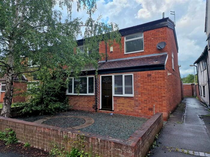 3 Bedroom End Of Terrace House To Rent In Stowe Street, Lichfield, Staffordshire, WS13