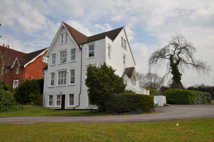 2 Bedroom Apartment To Rent In Boxgrove Court, London Road, Guildford, Surrey, GU1