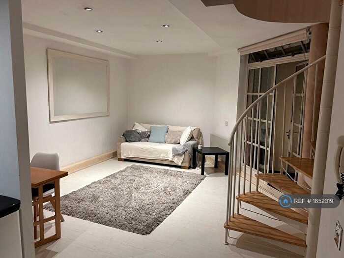 1 Bedroom Flat To Rent In Furnival Street, London, EC4A