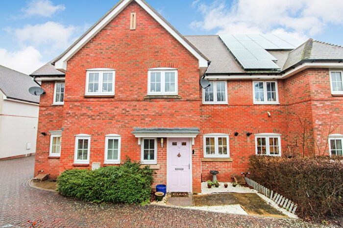 2 Bedroom Terraced House For Sale In Beeches Way, Faygate, Horsham, West Sussex., RH12