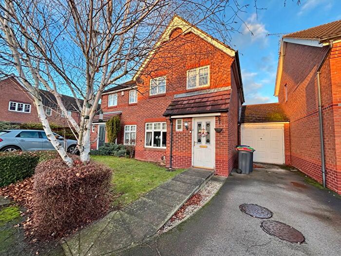 3 Bedroom Semi Detached House For Sale In Minstrel Close, Hucknall, NG15