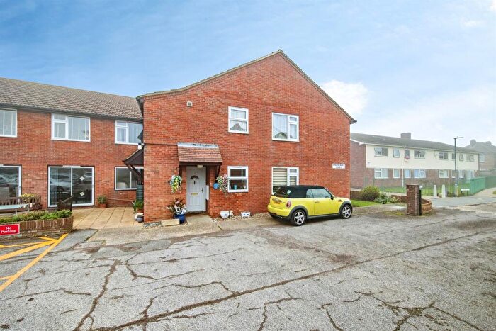 1 Bedroom Flat For Sale In North Street, Walton On The Naze, CO14