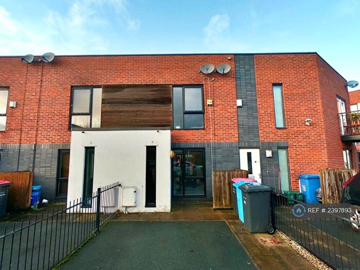 2 Bedroom Terraced House To Rent In Taylorson Street, Salford, M5