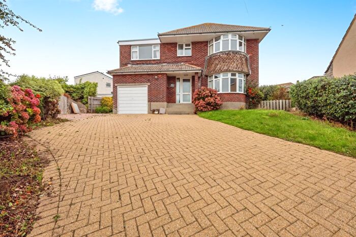 4 Bedroom Detached House For Sale In Shrubbery Lane, Weymouth, DT4