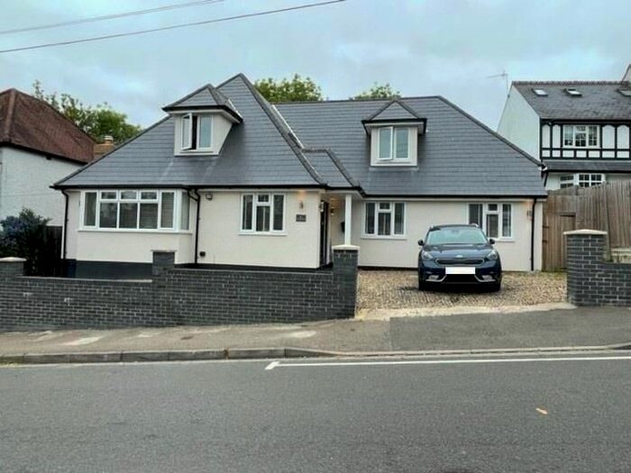 4 Bedroom Detached House For Sale In School Lane, Bushey, WD23