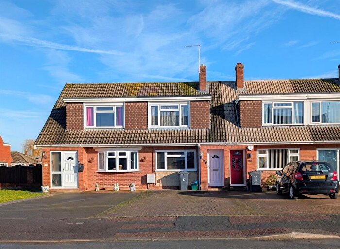 2 Bedroom Terraced House For Sale In Harewood Close, Tuffley, Gloucester, GL4