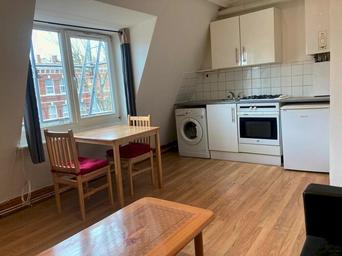 1 Bedroom Flat To Rent In Cricklewood Broadway, London, NW2