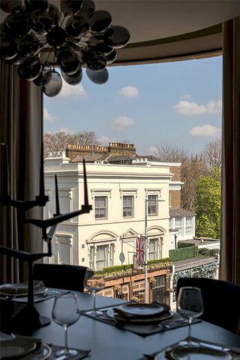 2 Bedroom Flat For Sale In Essoldo House, Old Church Street, Chelsea, SW3