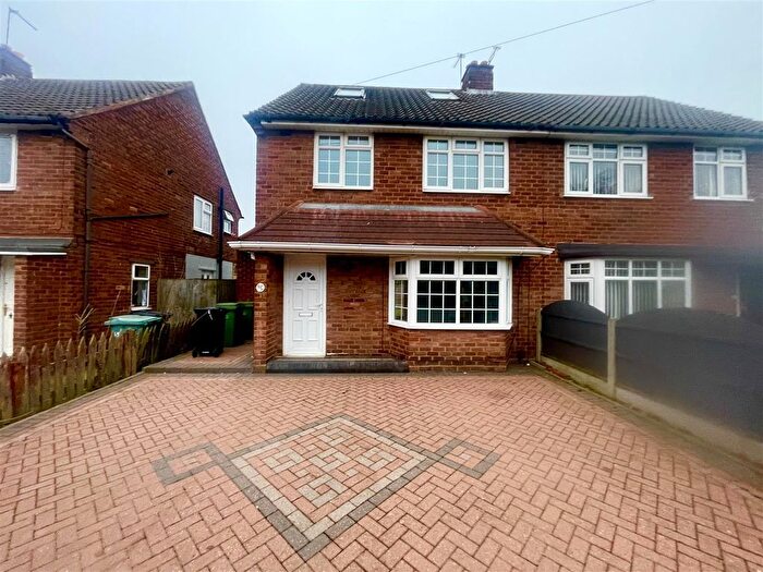 3 Bedroom Property To Rent In Bridge Street, Coseley, Bilston, WV14