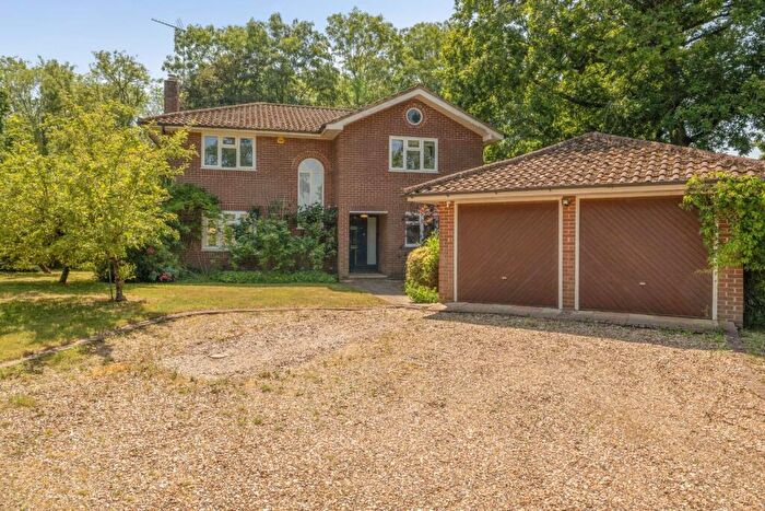 4 Bedroom House For Sale In Wilton Crescent, Windsor, SL4