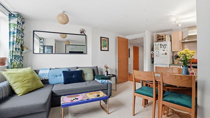 1 Bedroom Flat For Sale In Holmes Rd, London, NW5