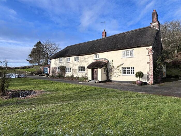 4 Bedroom Detached House For Sale In Filleigh, EX32