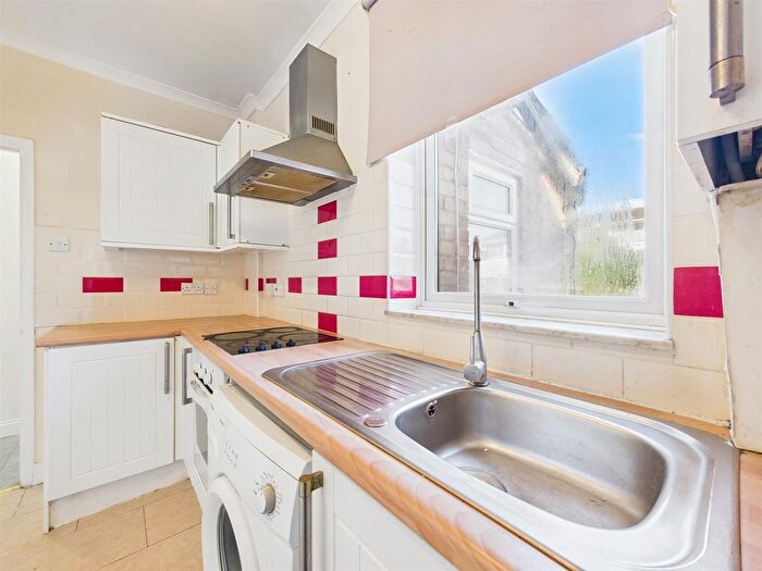 2 Bedroom Bungalow For Sale In Colton Gardens, London, N17