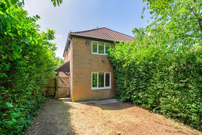 1 Bedroom Property For Sale In Byerly Place, Downs Barn, MK14