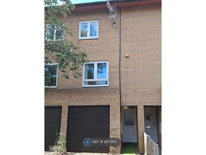 4 Bedroom Terraced House To Rent In Polruan Place, Fishermead, Milton Keynes, MK6