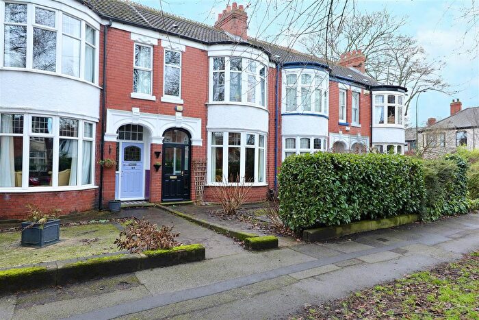 3 Bedroom Terraced House For Sale In Park Avenue, Princes Avenue, Hull, HU5