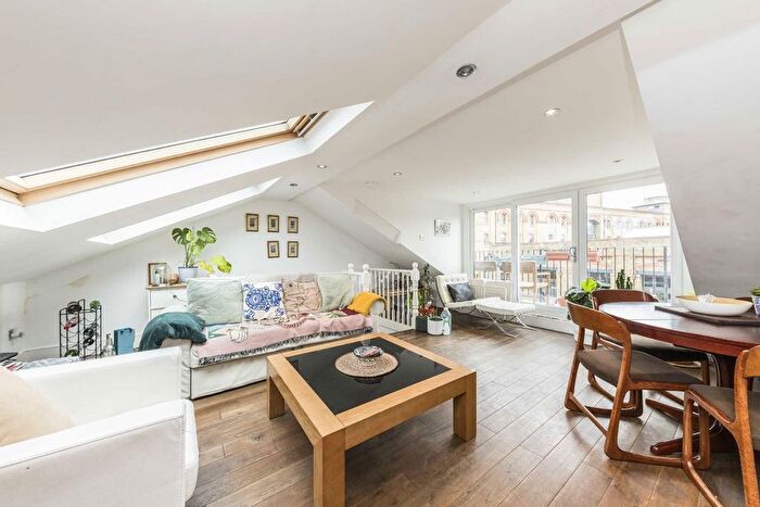 2 Bedroom Flat To Rent In Stonor Road, West Kensington, W14