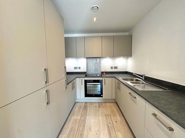1 Bedroom Flat To Rent In Lockwood Apartments, Frogley Park, Barking, IG11