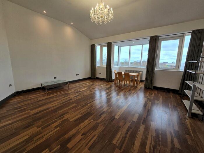 2 Bedroom Apartment To Rent In Shelton House @ Park Road, PE1