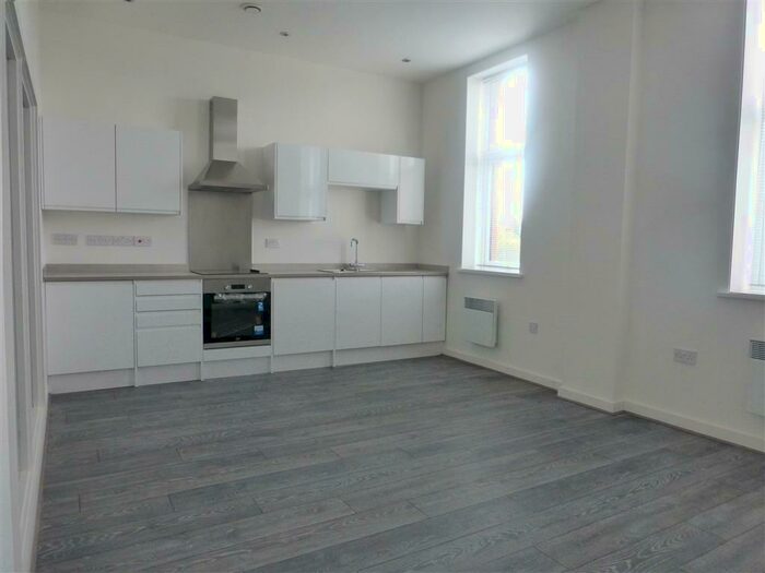 1 Bedroom Apartment To Rent In Vicarage Farm Road, Peterborough, PE1