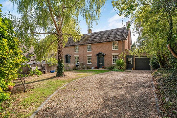 3 Bedroom Semi-Detached House For Sale In Thorpe Street, Aston Upthorpe, OX11