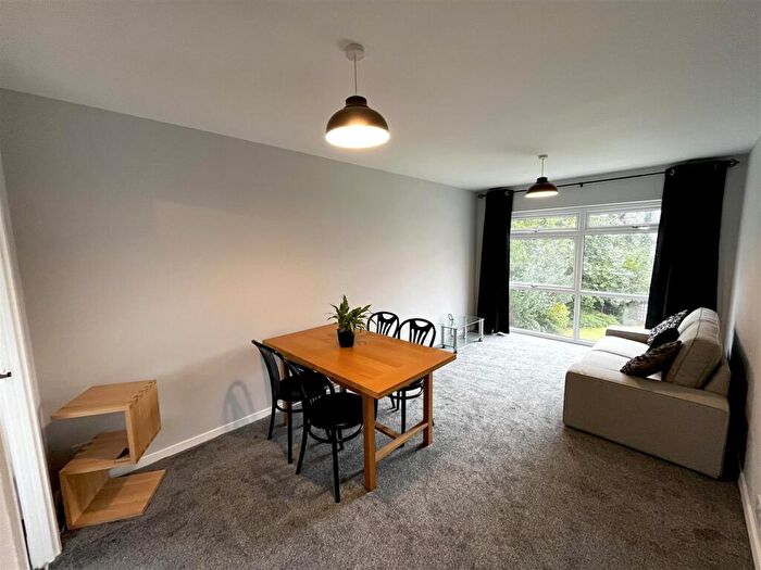 1 Bedroom Apartment To Rent In Clarke Drive, Sheffield, S10