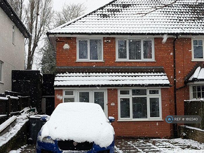 3 Bedroom Semi-Detached House To Rent In May Lane, Birmingham, B14