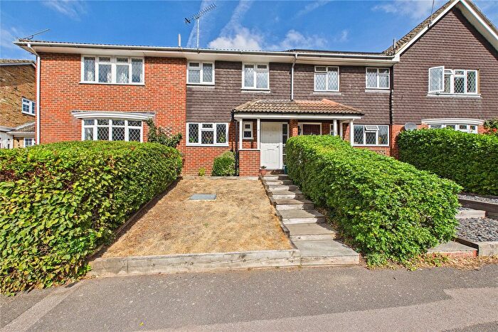 3 Bedroom Terraced House For Sale In Lightwater, Surrey, GU18