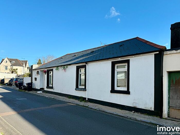 2 Bedroom Cottage For Sale In Teignmouth Road, Torquay, TQ1