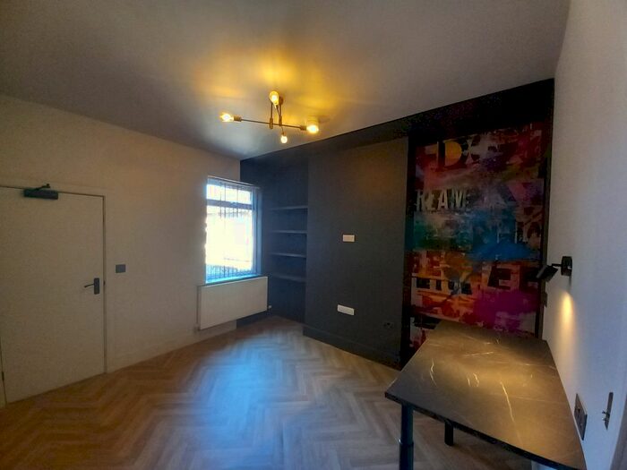 3 Bedroom Terraced House To Rent In Newlands Street, Stoke-On-Trent, ST4