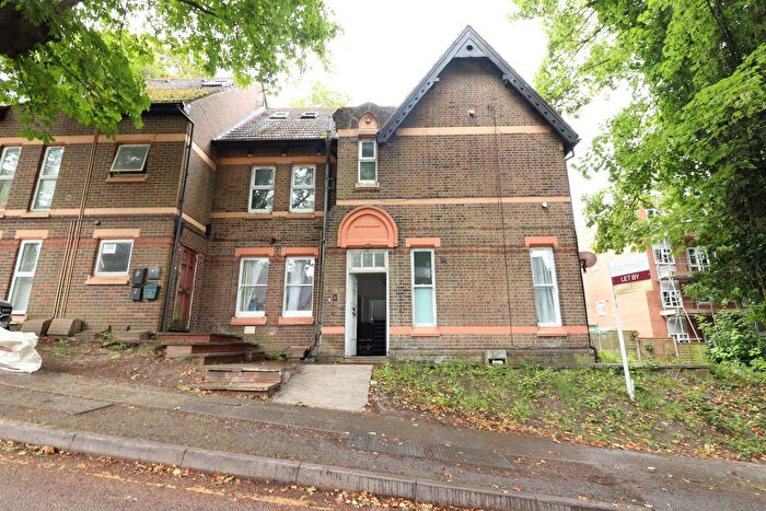 1 Bedroom Flat To Rent In Crescent Rise, LU2