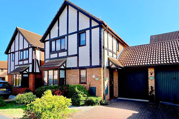 3 Bedroom Detached House For Sale In Dart Close, St Ives, PE27
