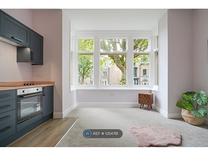 Studio To Rent In Agden Road, Sheffield, S7