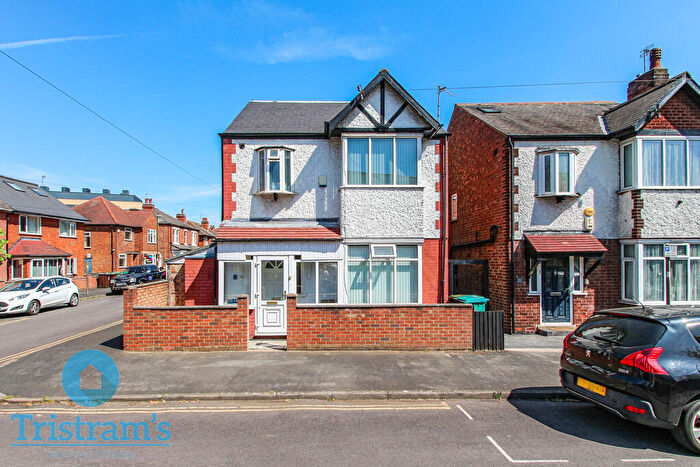 5 Bedroom Semi-Detached House To Rent In Greenfield Street, Dunkirk, NG7