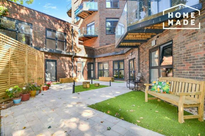 2 Bedroom Apartment To Rent In Muswell Hill, London, N10