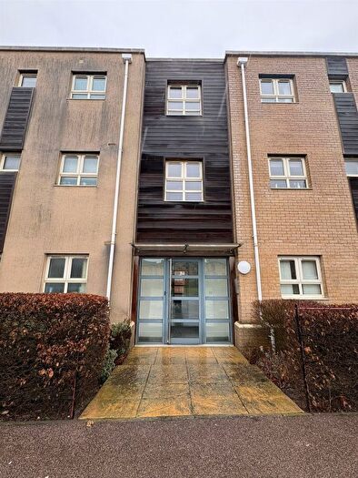 2 Bedroom Flat For Sale In Cambridge Road, St. Neots, PE19
