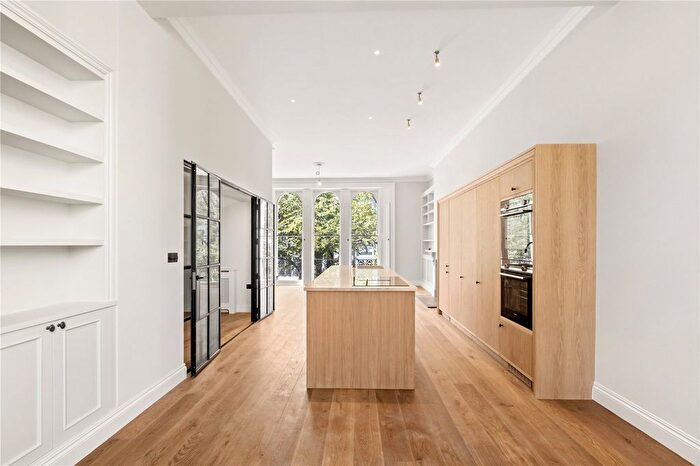 2 Bedroom Flat To Rent In Colville Road, London, W11