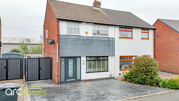 3 Bedroom Semi-detached House For Sale In Canterbury Close, Atherton, Manchester, M46