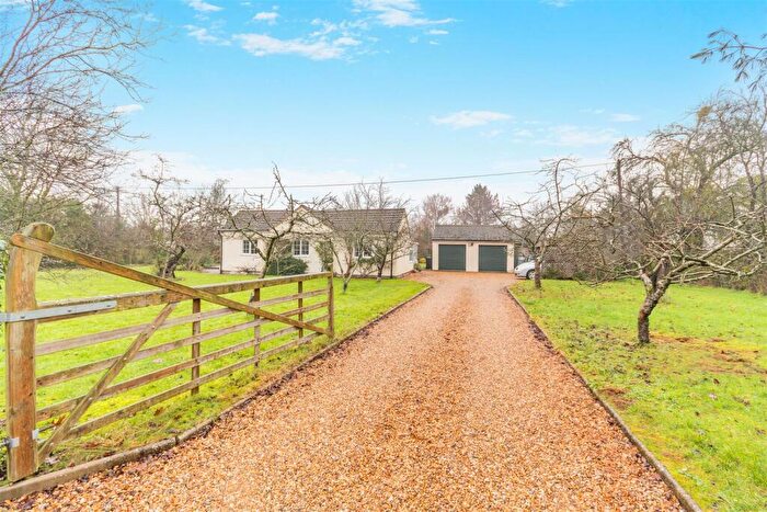 4 Bedroom Detached Bungalow For Sale In School Crescent, Corse, GL19