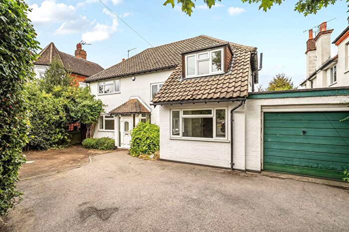 4 Bedroom Detached House For Sale In Barnett Wood Lane, Ashtead, KT21
