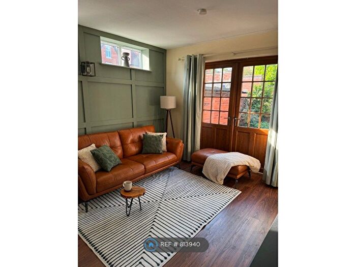 1 Bedroom Terraced House To Rent In Fully Furnished, Nottingham, NG7