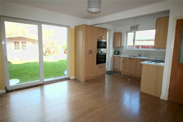 3 Bedroom Semi-Detached House To Rent In Old Manor Way, Drayton, Portsmouth, Hampshire, PO6