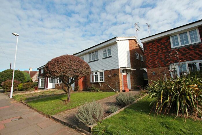 3 Bedroom End Of Terrace House To Rent In South Street, Tarring, BN14