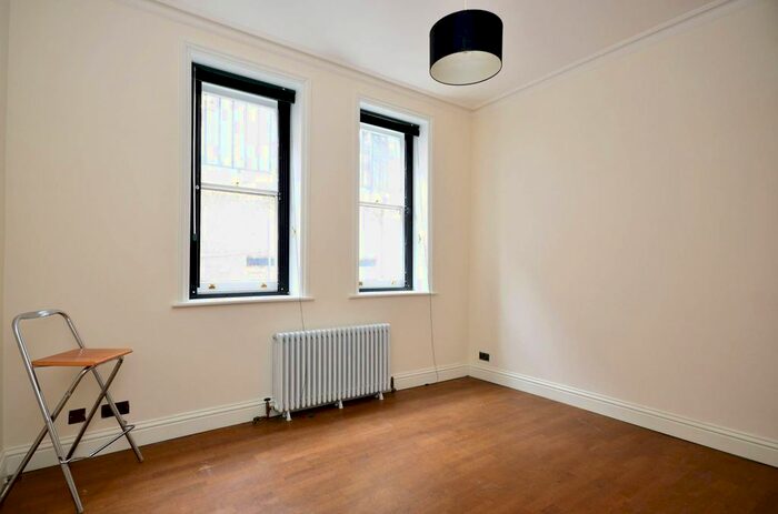 Studio To Rent In Hanson Street, Fitzrovia, London, W1W