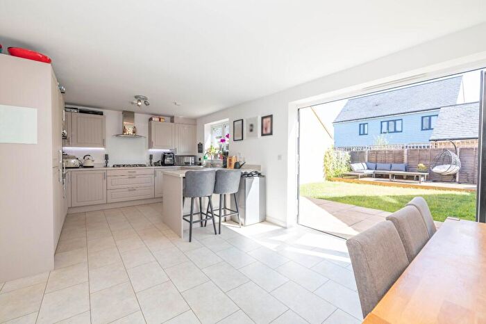 4 Bedroom Detached House For Sale In Bond Close, Faversham, Kent, ME13