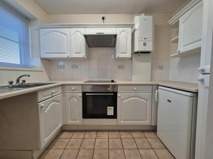 2 Bedroom Apartment To Rent In Parkfield Road, Stourbridge, DY8