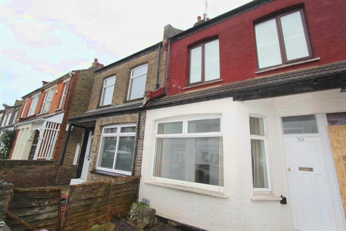 1 Bedroom Flat To Rent In Oban Road, Southend-On-Sea, SS2