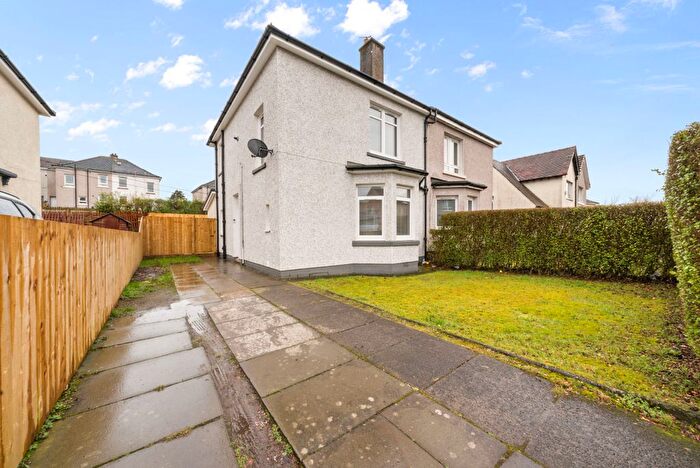 3 Bedroom Semi-Detached House For Sale In Robroyston Avenue, G33