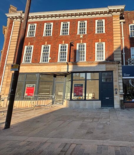 2 Bedroom Apartment To Rent In Leys Avenue, Letchworth Garden City, SG6