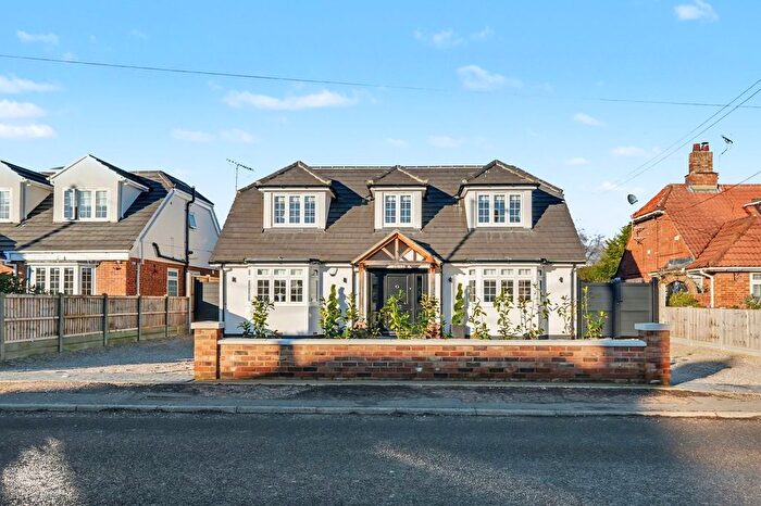 4 Bedroom Detached House For Sale In Galleywood Road, Great Baddow, Chelmsford, CM2